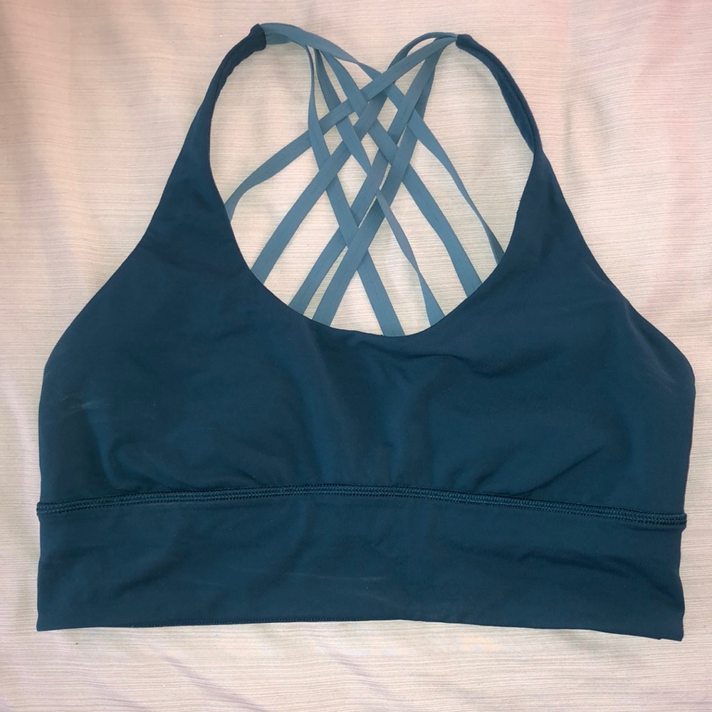 Lululemon sports bra, size 10 Free to be Moved